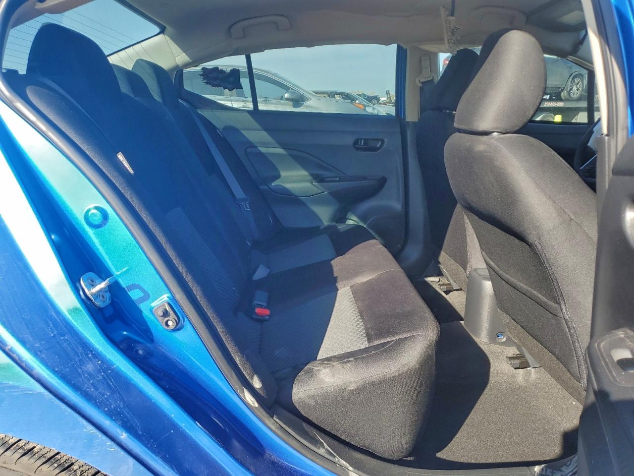 2021 NISSAN VERSA S photo 19