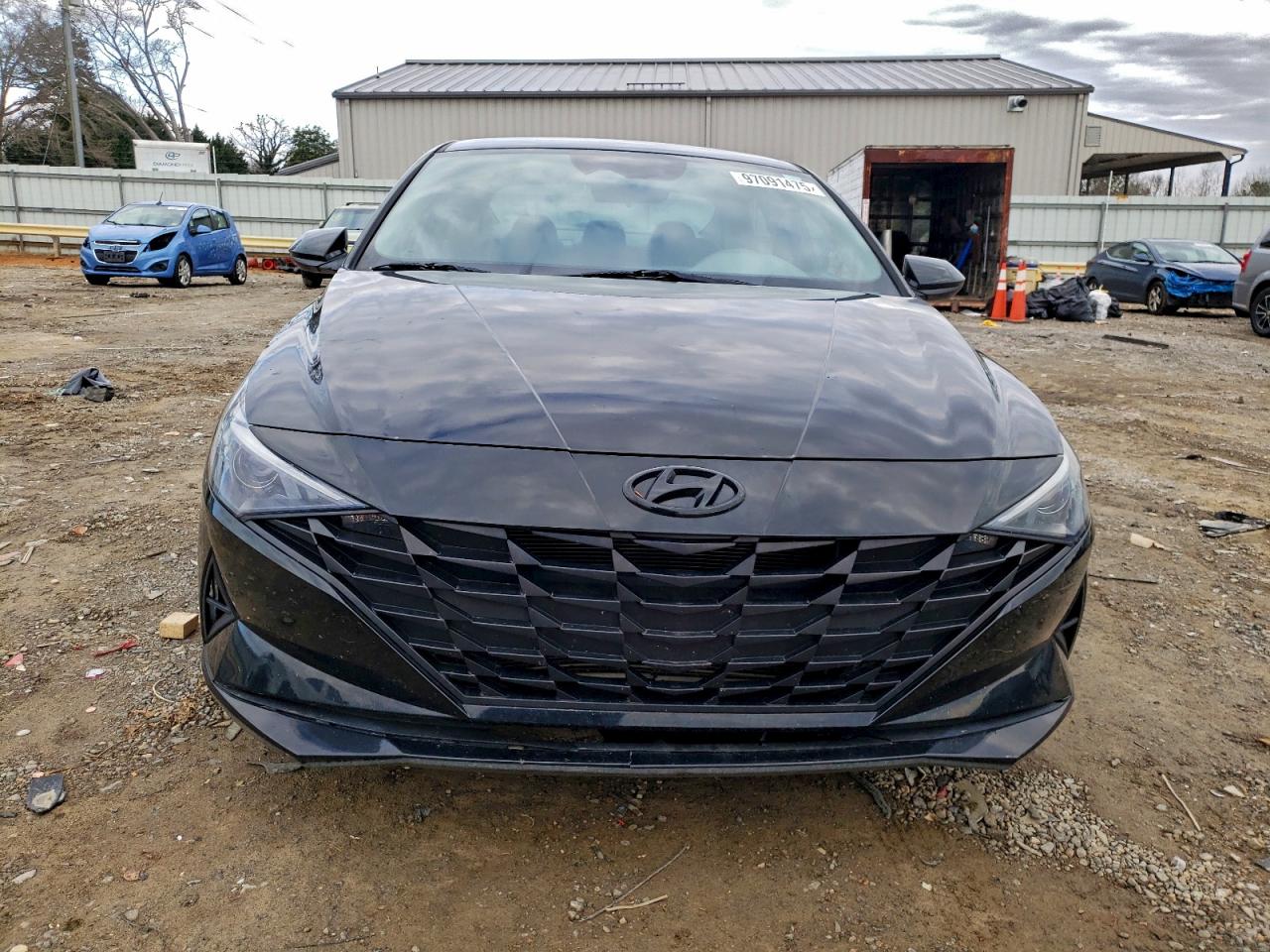 2023 HYUNDAI ELANTRA SEL photo 9