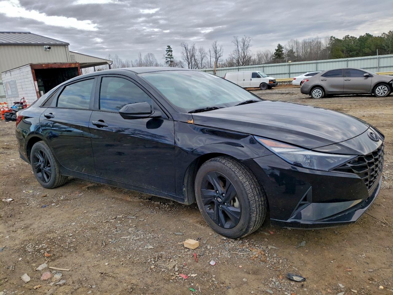 2023 HYUNDAI ELANTRA SEL photo 7