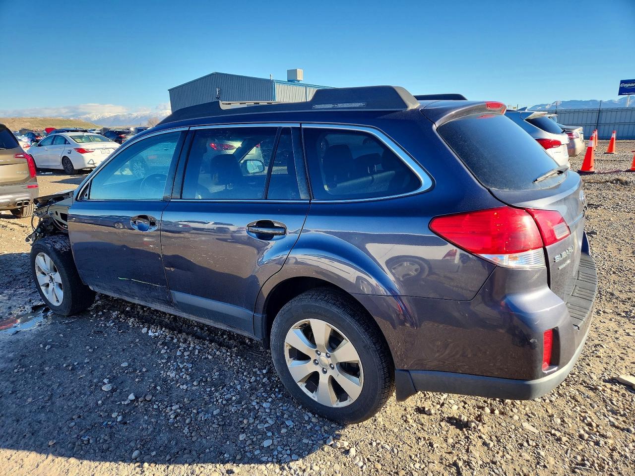 2010 SUBARU OUTBACK 2.5I LIMITED photo 4