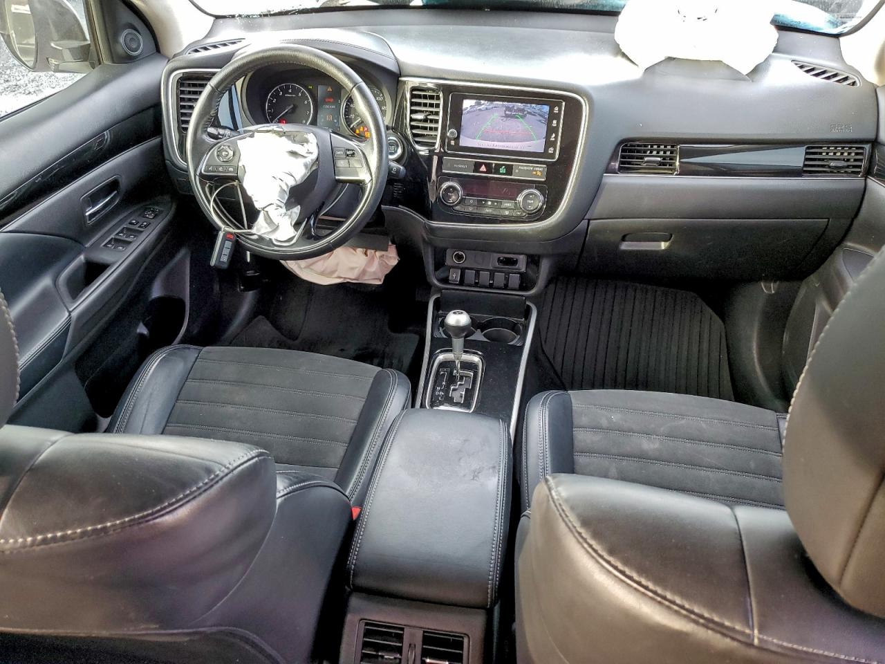 2019 MITSUBISHI OUTLANDER SE photo 8