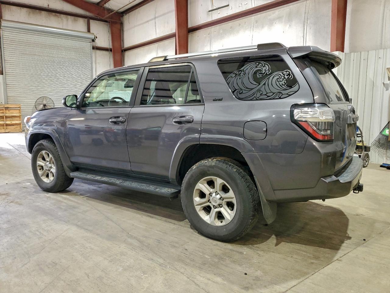 2022 TOYOTA 4RUNNER SR5/SR5 PREMIUM photo 2