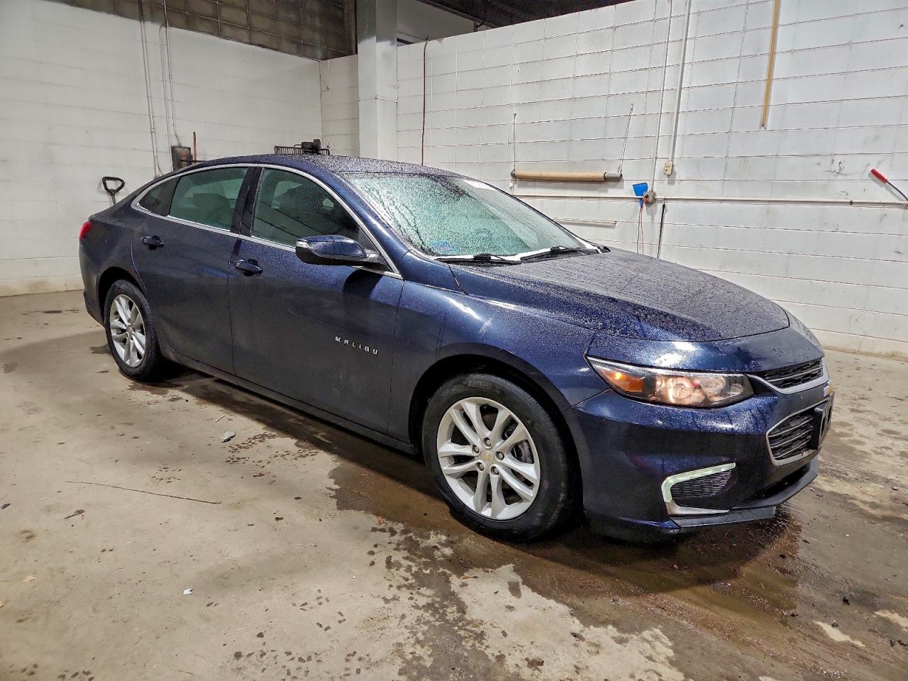 2016 CHEVROLET MALIBU LT photo 4
