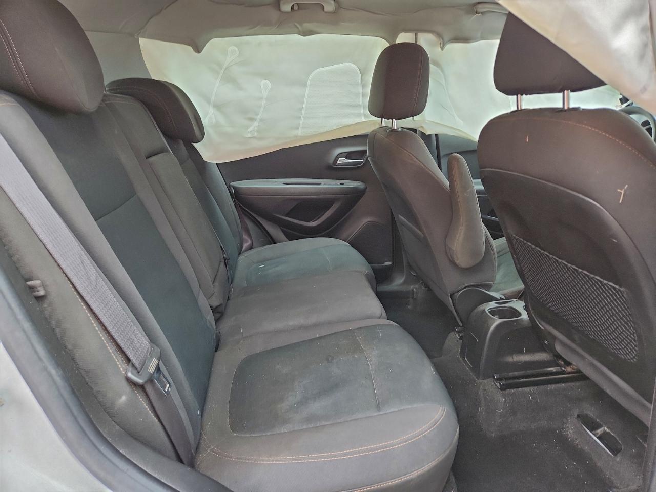 2018 CHEVROLET TRAX LS photo 31