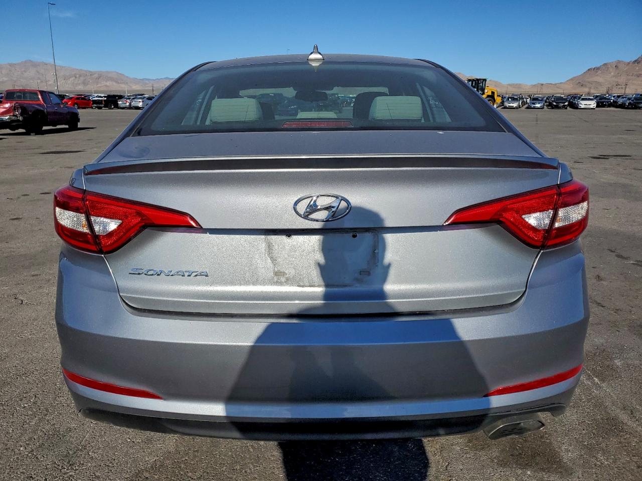 2016 HYUNDAI SONATA SE photo 11