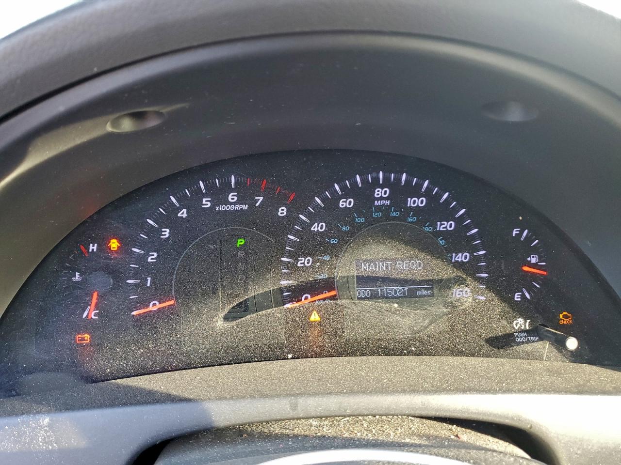 2011 TOYOTA CAMRY SE photo 9