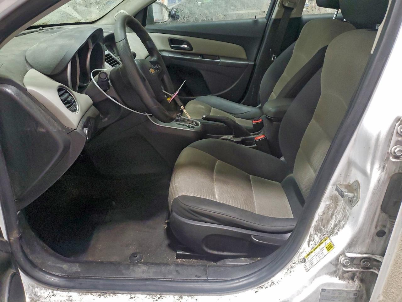 2016 CHEVROLET CRUZE LIMITED LS photo 7