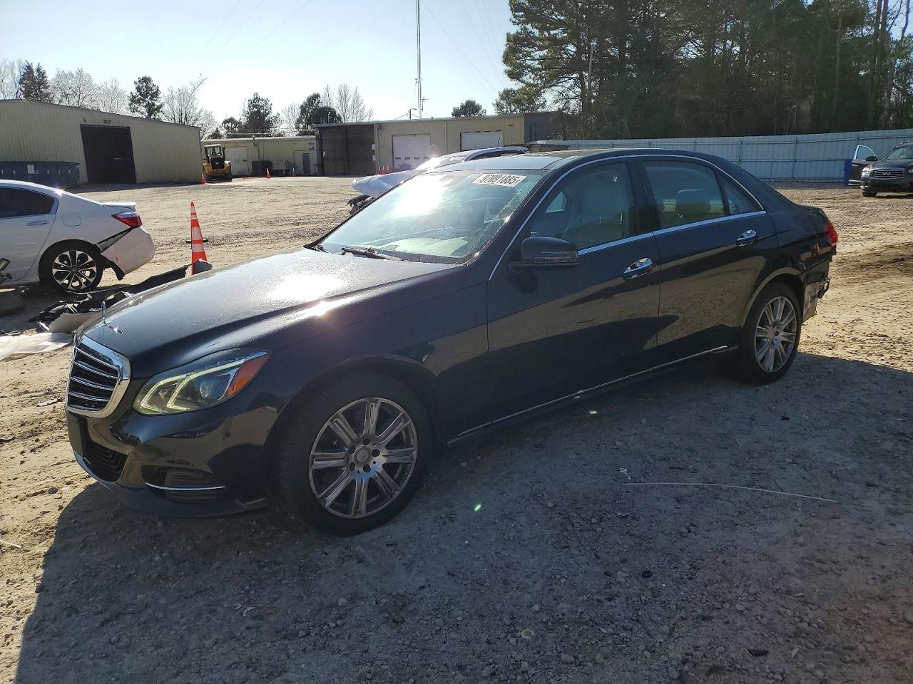 2014 MERCEDES-BENZ E