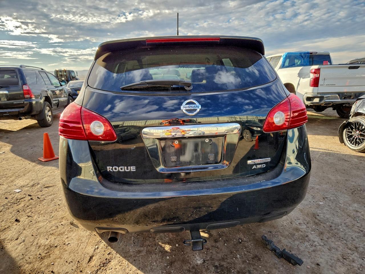 2013 NISSAN ROGUE S photo 11
