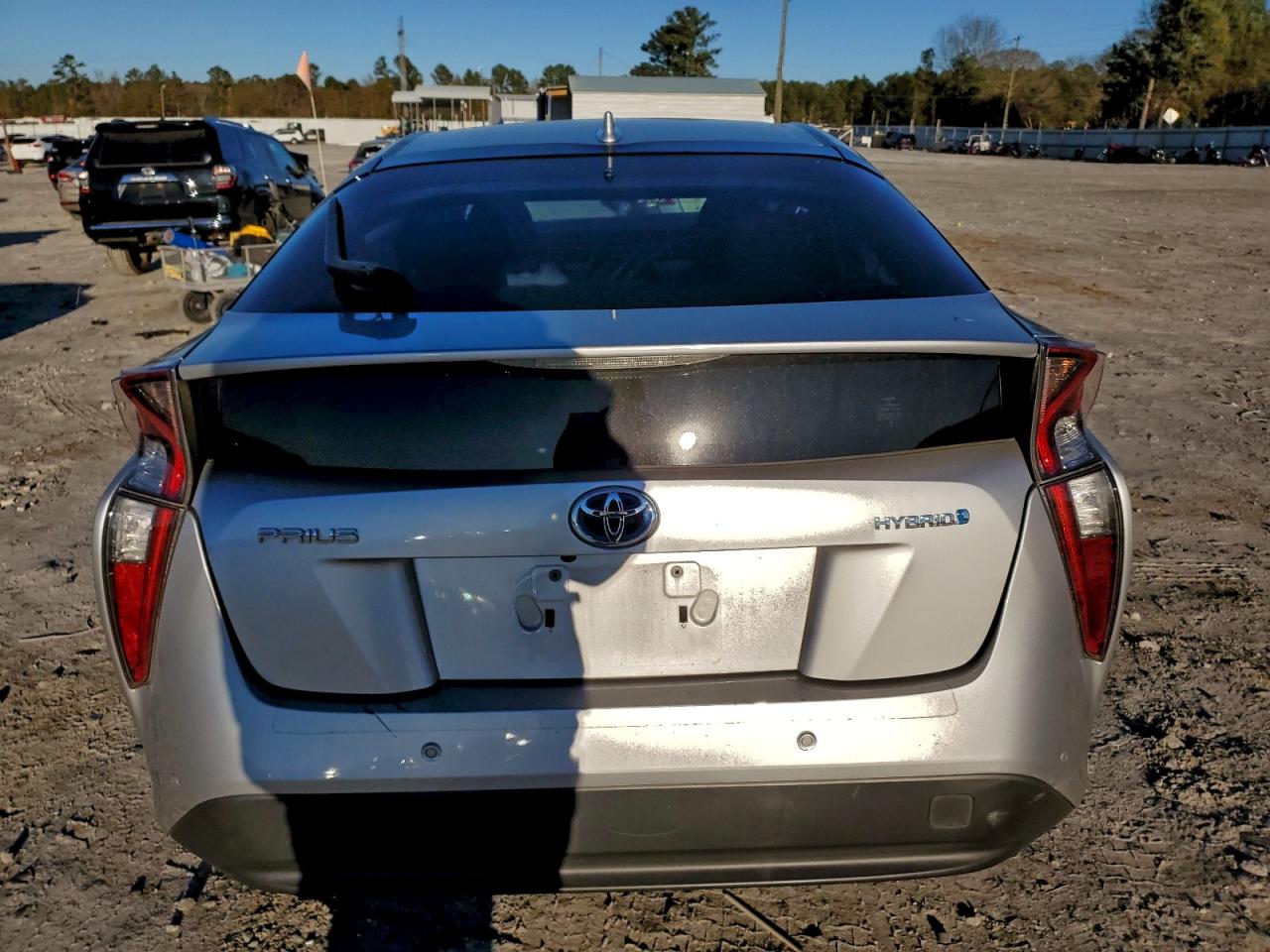 2017 TOYOTA PRIUS photo 6