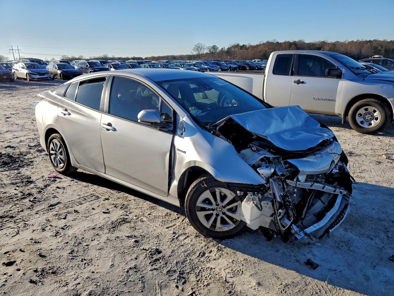 2017 TOYOTA PRIUS photo 4