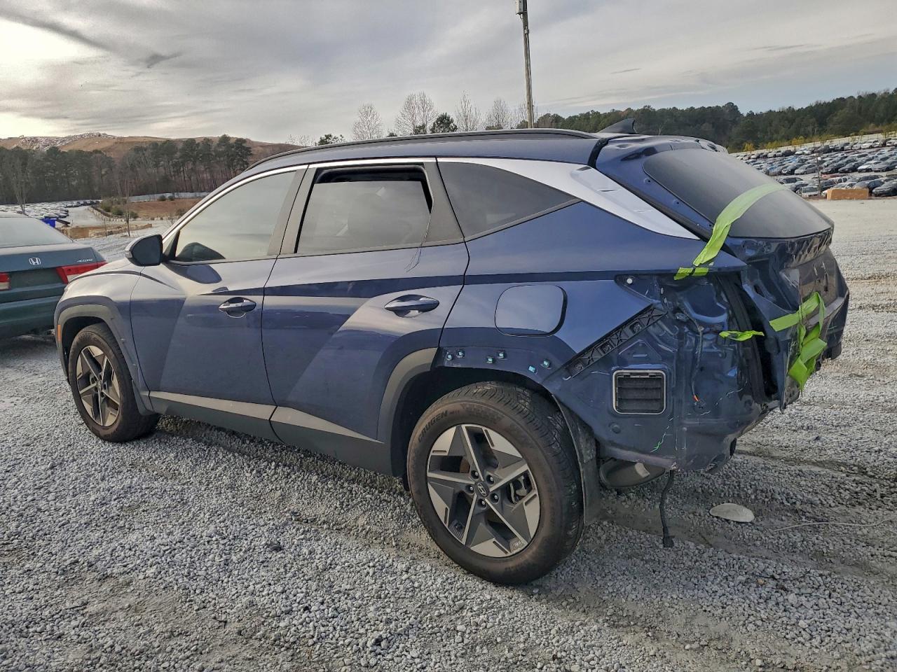 2025 HYUNDAI TUCSON SEL photo 2