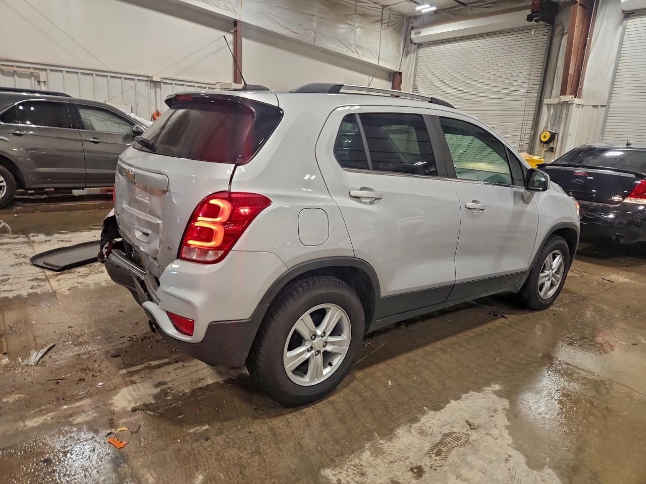 2020 CHEVROLET TRAX 1LT photo 3
