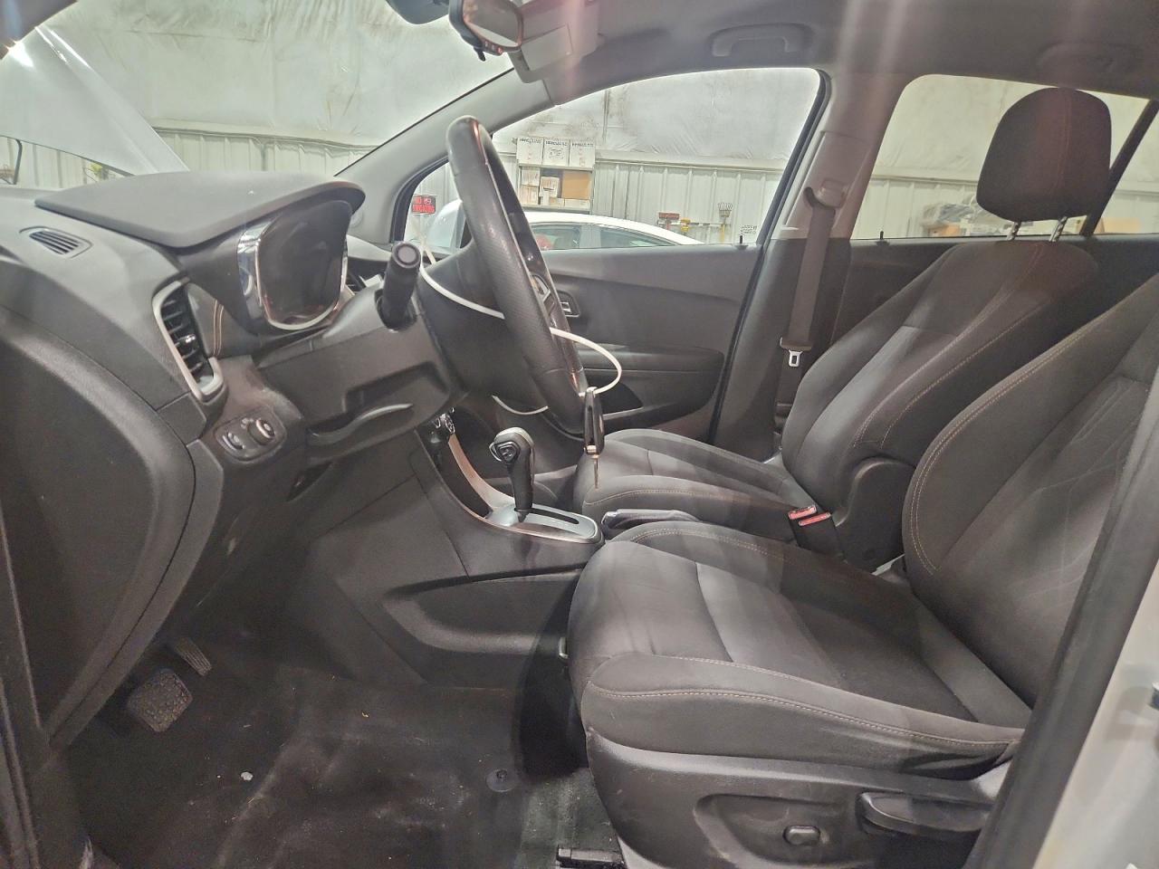 2020 CHEVROLET TRAX 1LT photo 7