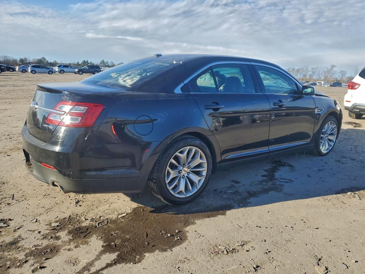 2018 FORD TAURUS LIMITED photo 5