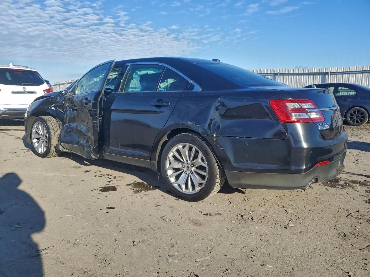 2018 FORD TAURUS LIMITED photo 3