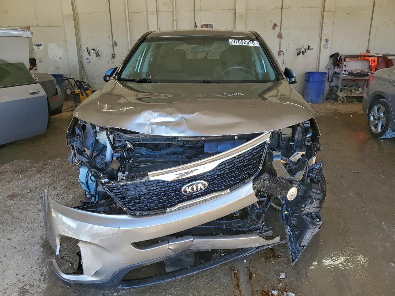 2014 KIA SORENTO LX photo 9