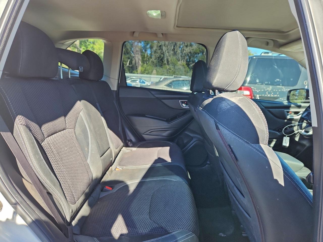 2019 SUBARU FORESTER PREMIUM photo 19