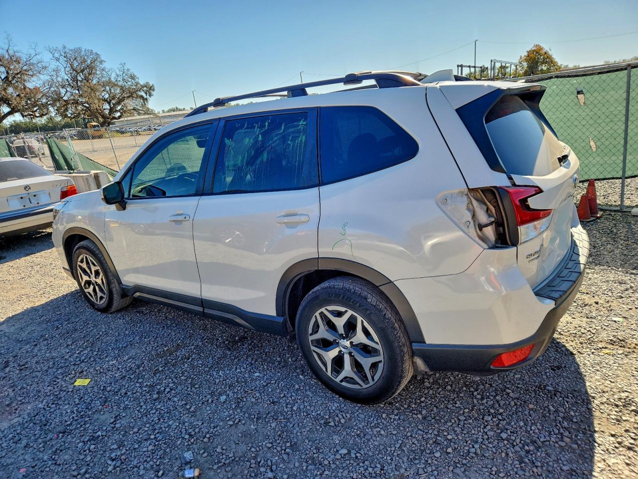 2019 SUBARU FORESTER PREMIUM photo 3