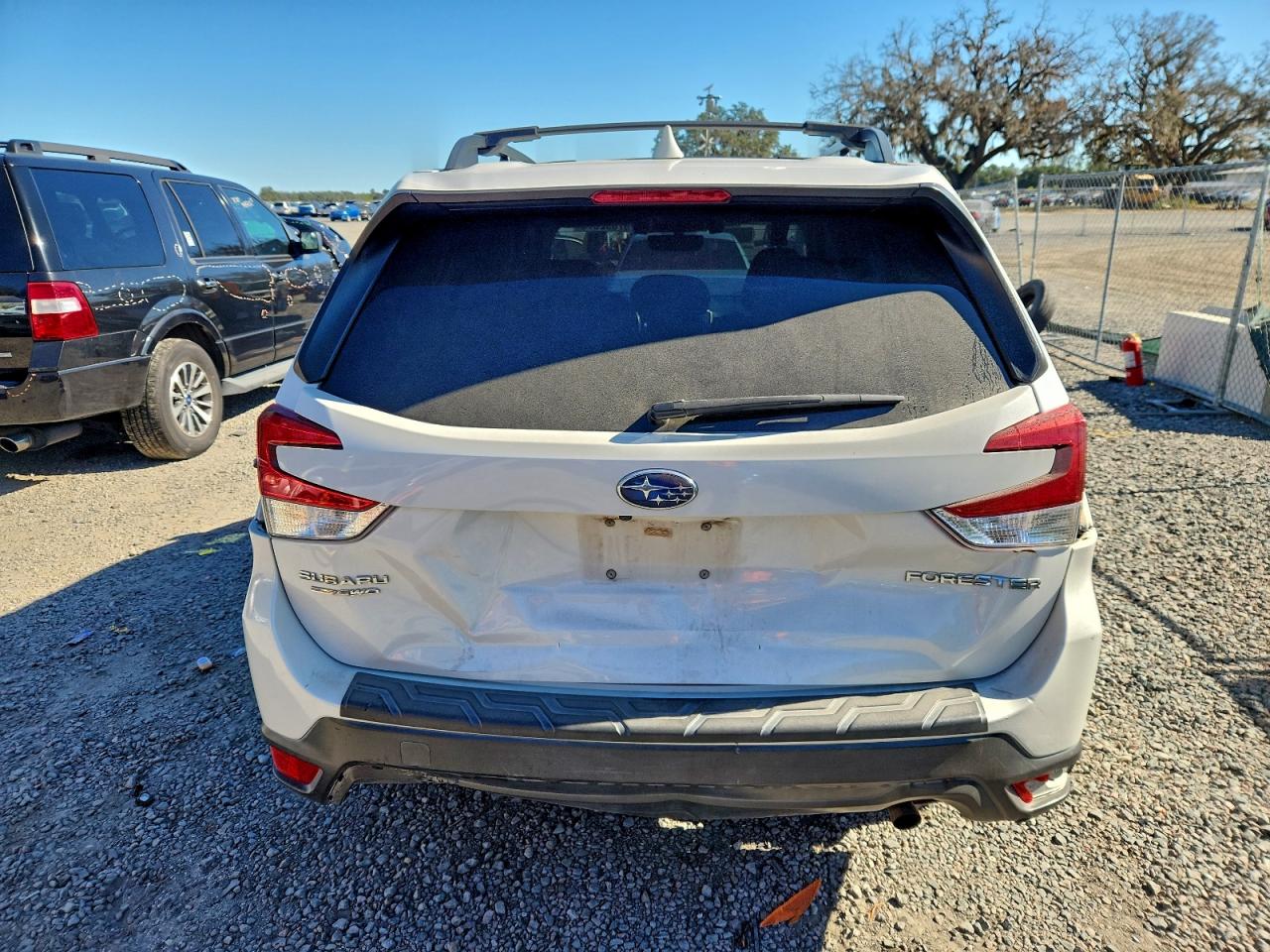 2019 SUBARU FORESTER PREMIUM photo 11