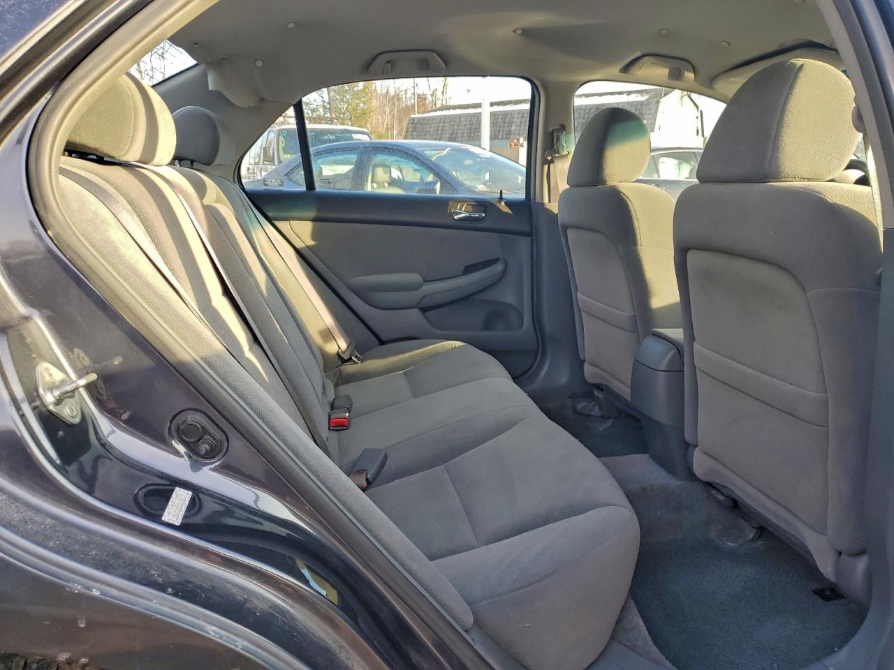 2007 HONDA ACCORD LX photo 21