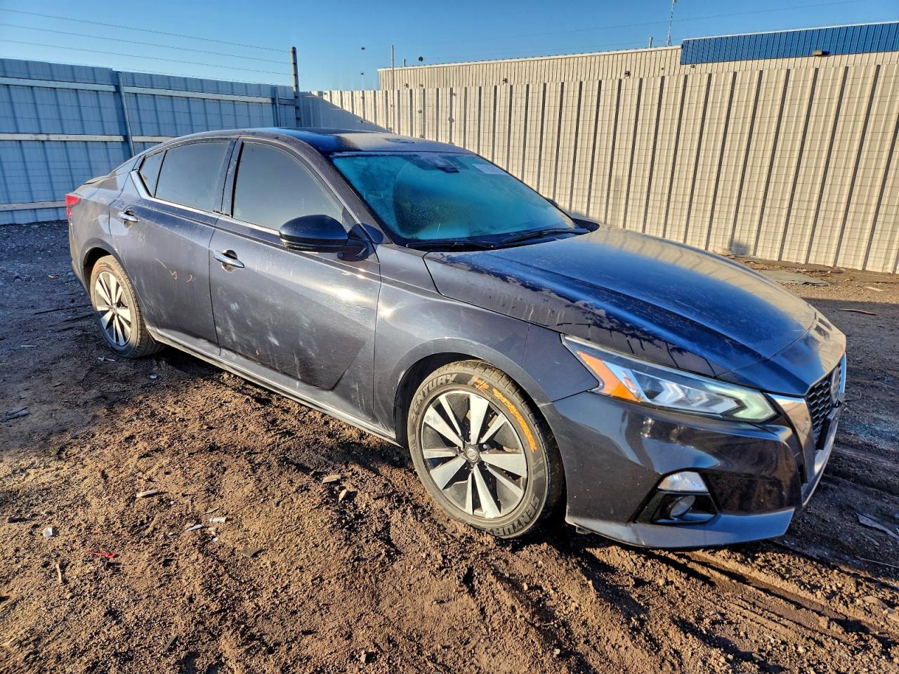 2019 NISSAN ALTIMA SV photo 4