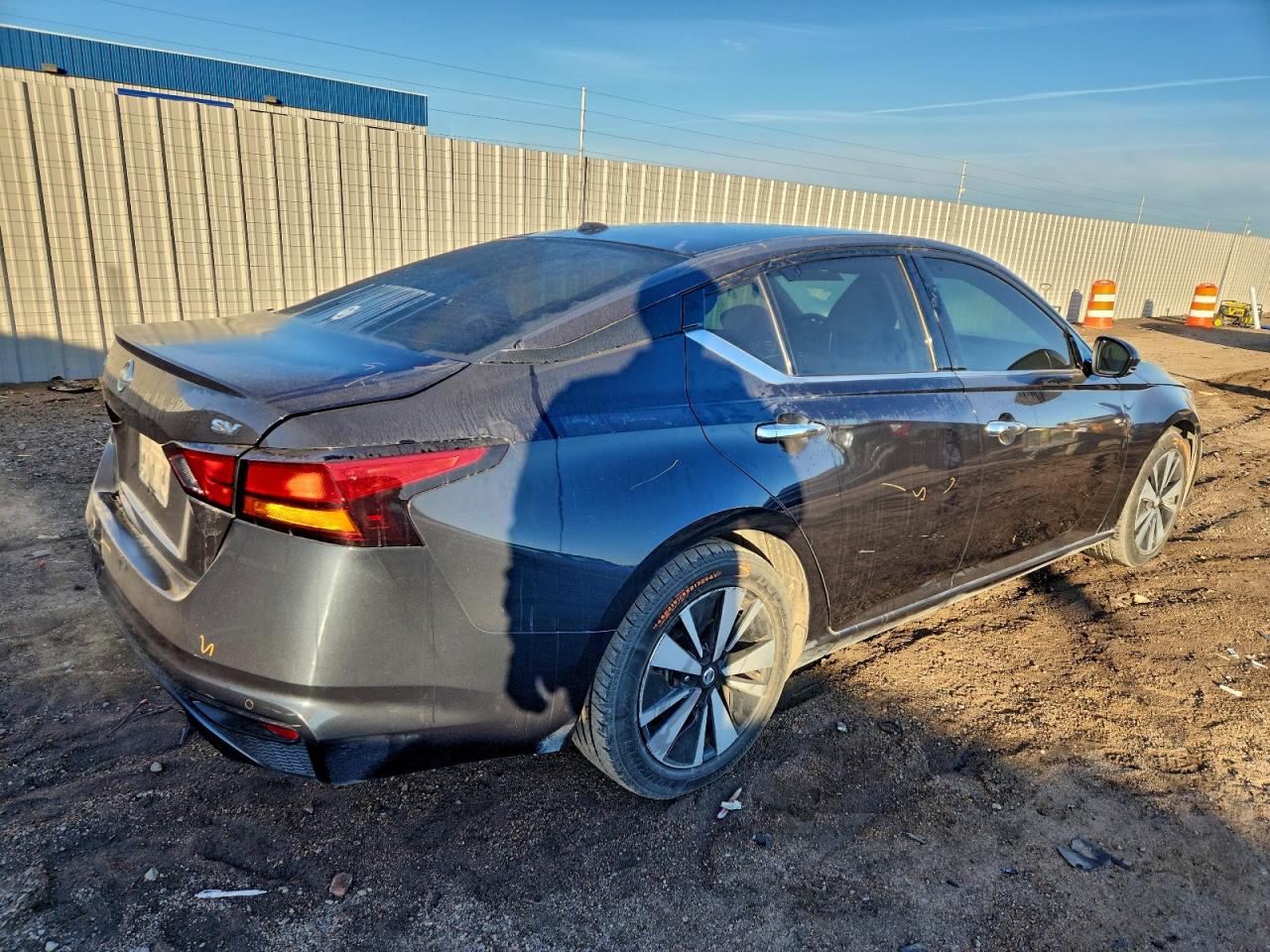 2019 NISSAN ALTIMA SV photo 3