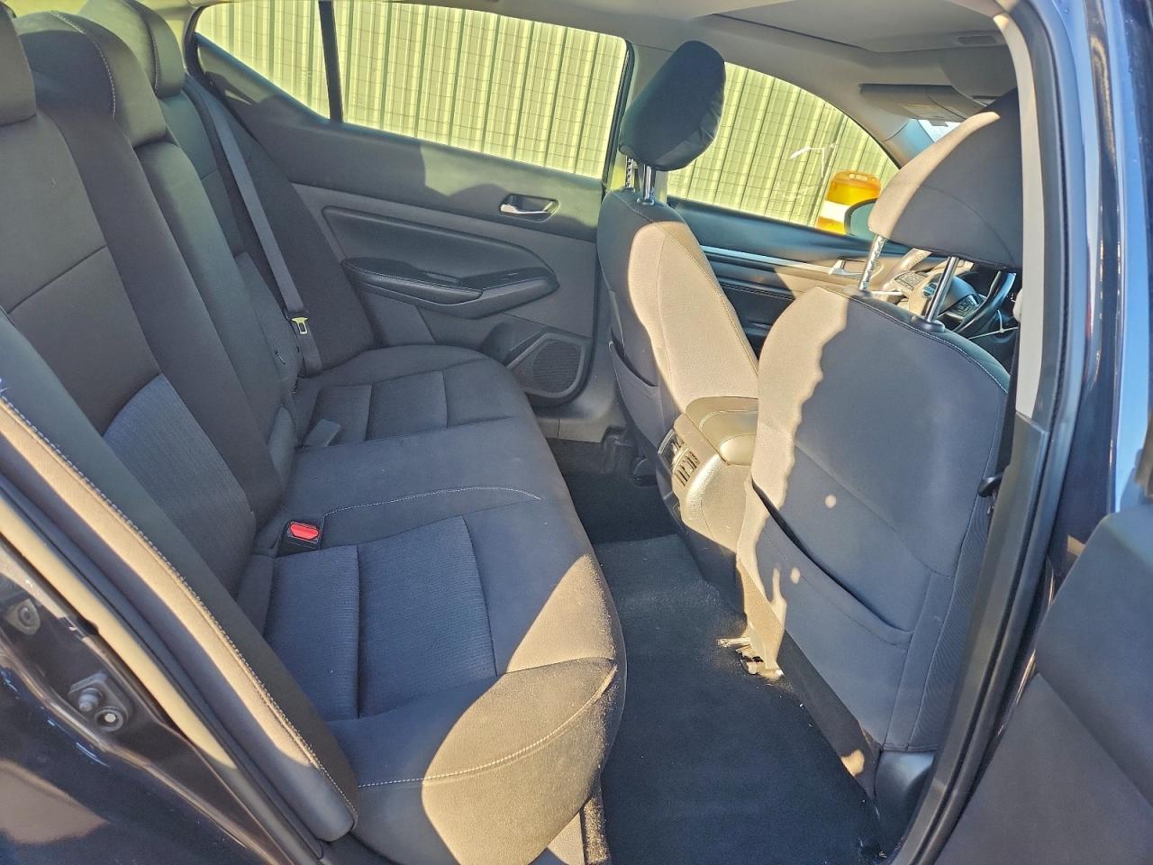 2019 NISSAN ALTIMA SV photo 10