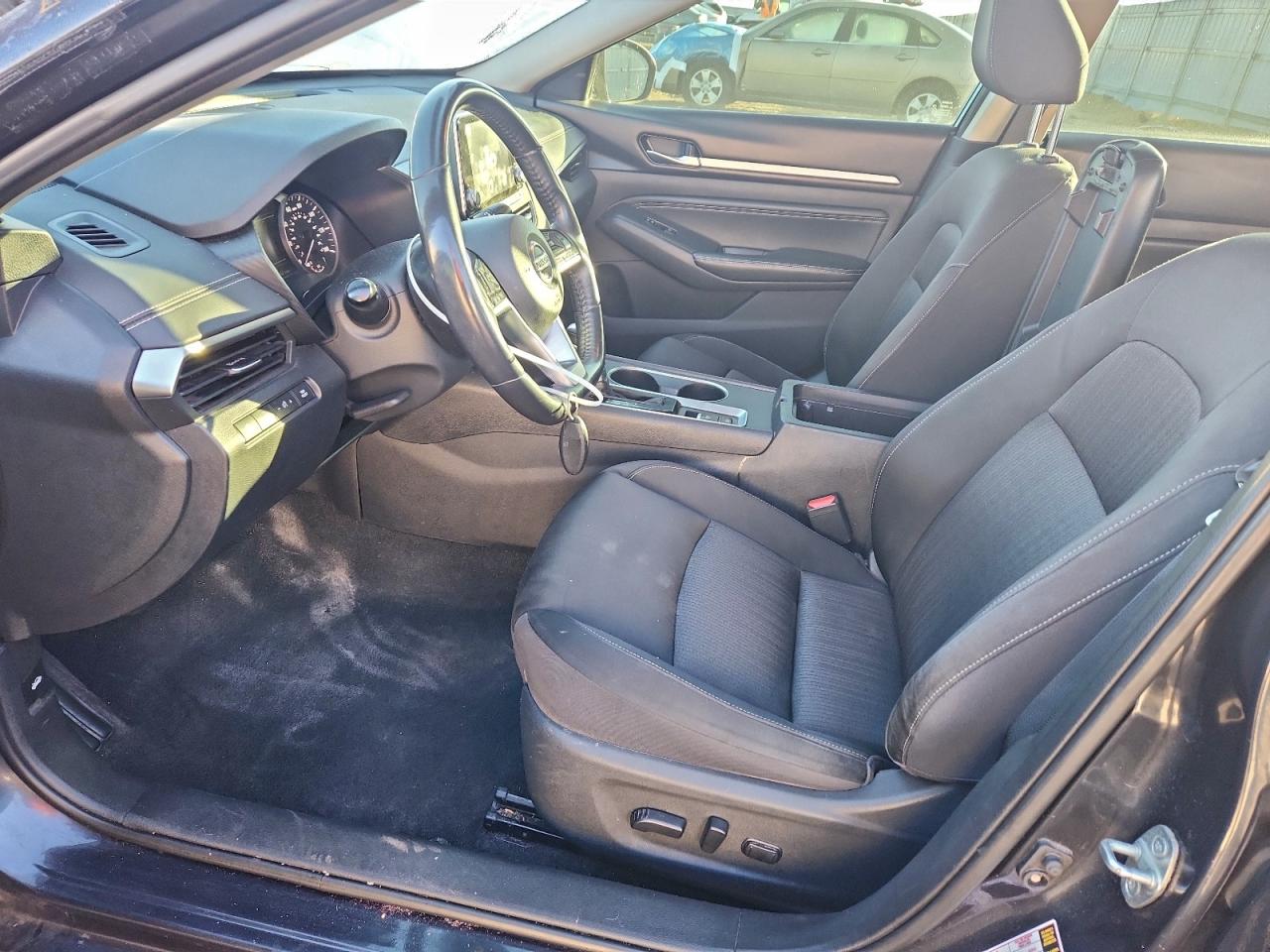 2019 NISSAN ALTIMA SV photo 7