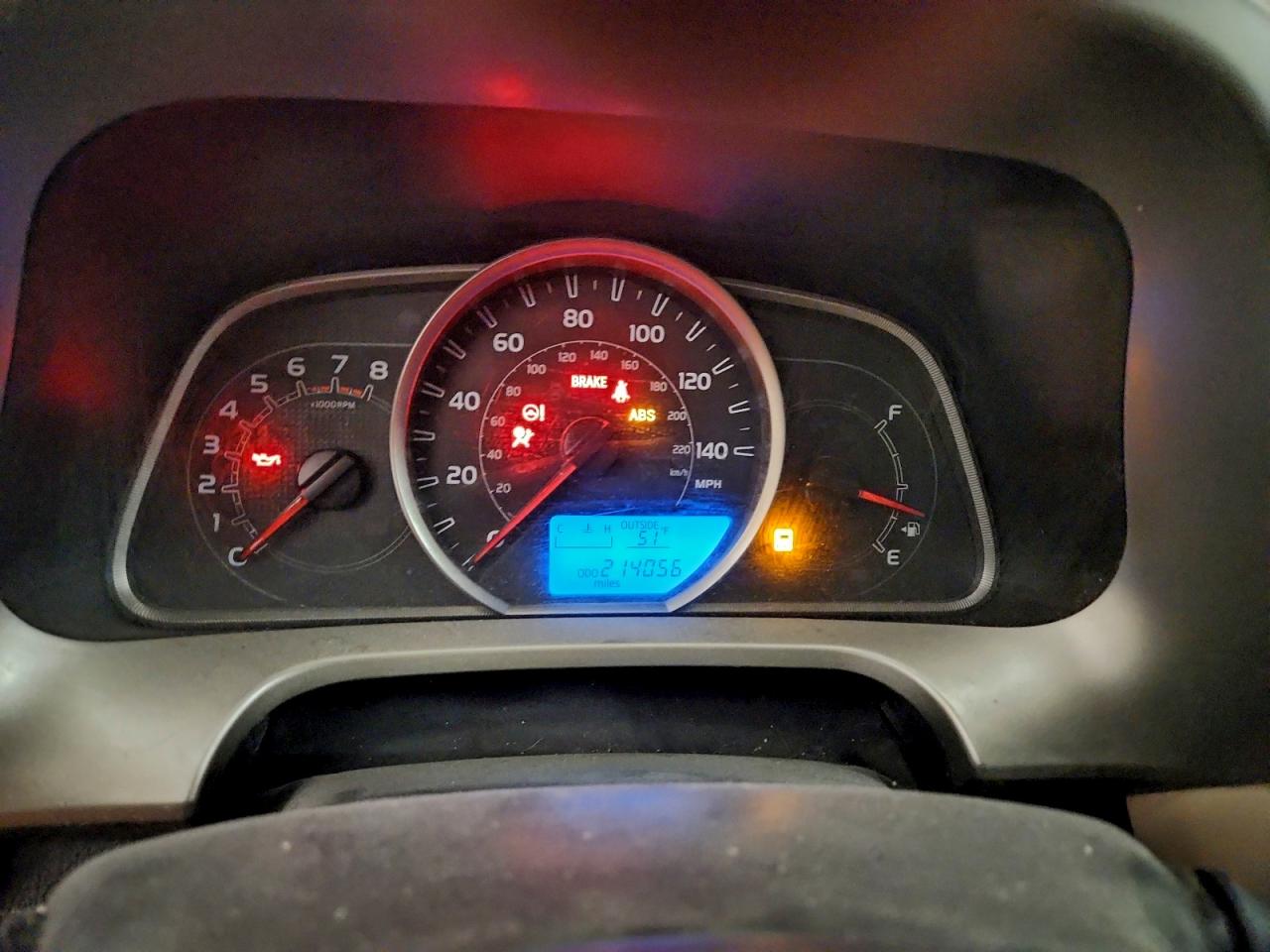 2015 TOYOTA RAV4 XLE photo 25