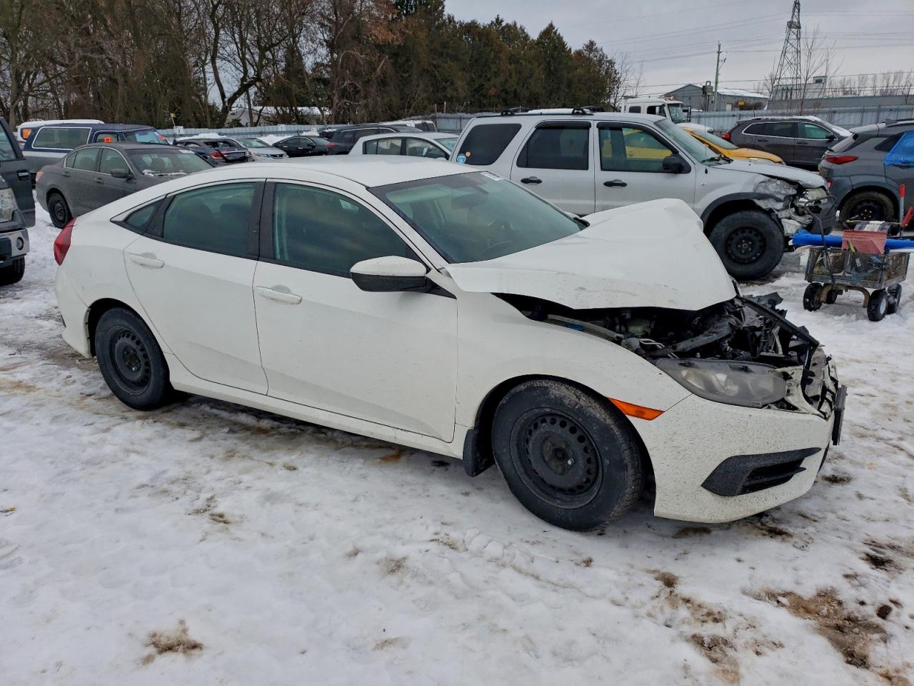 2017 HONDA CIVIC LX photo 4