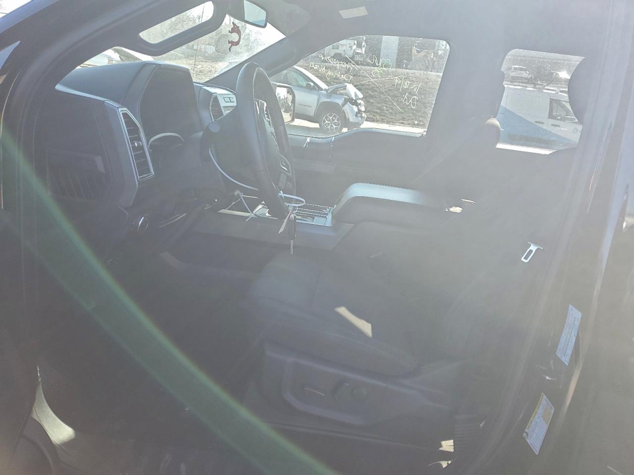 2020 FORD F150 SUPERCREW photo 25
