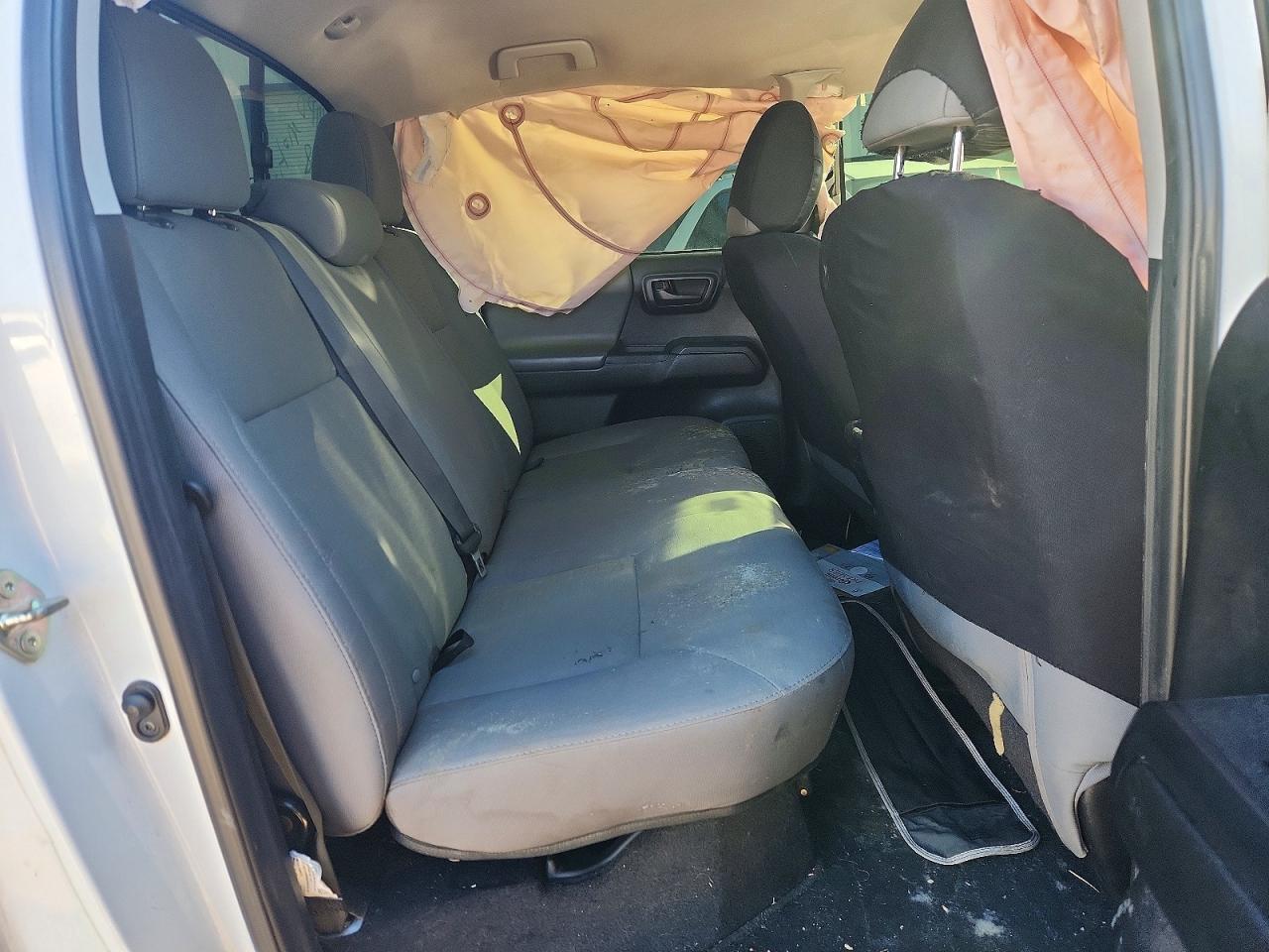 2017 TOYOTA TACOMA DOUBLE CAB photo 10