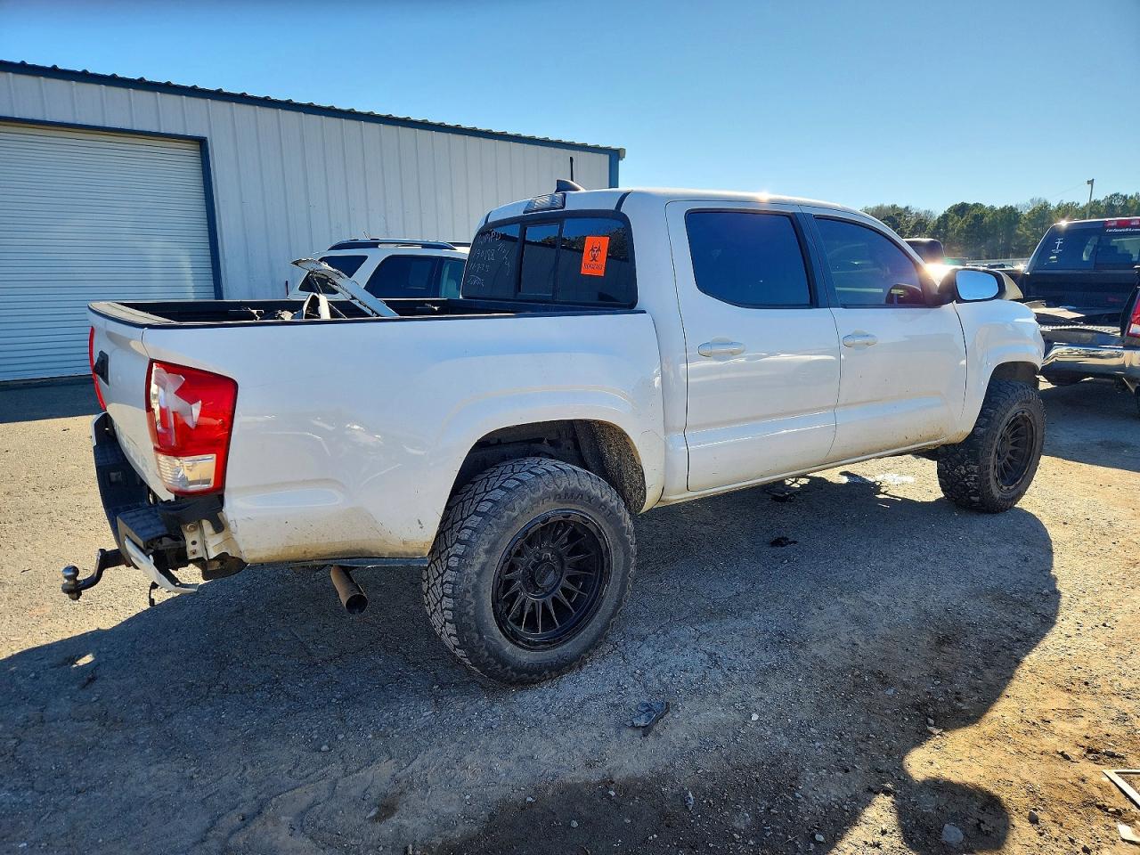 2017 TOYOTA TACOMA DOUBLE CAB photo 3