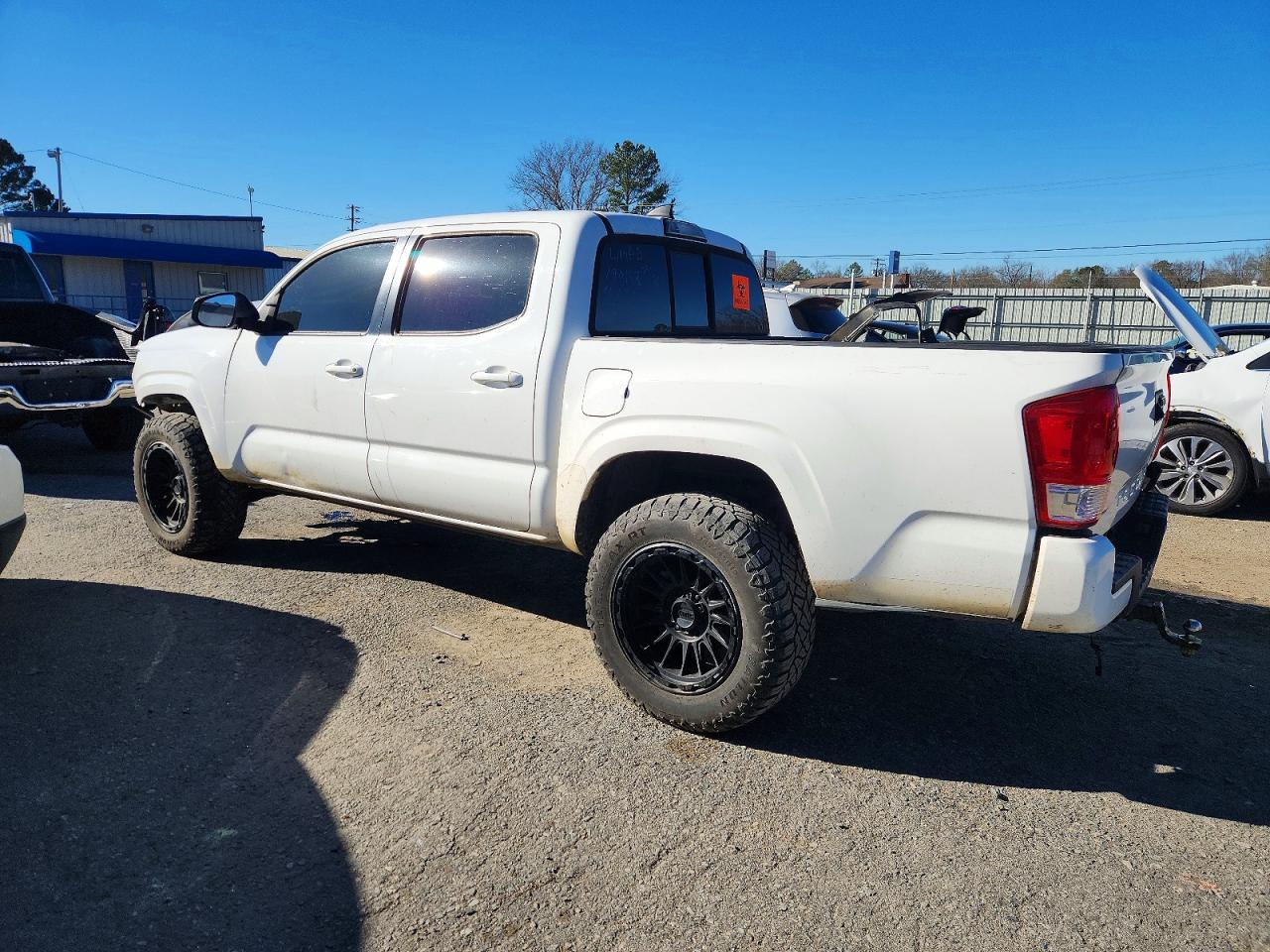 2017 TOYOTA TACOMA DOUBLE CAB photo 2