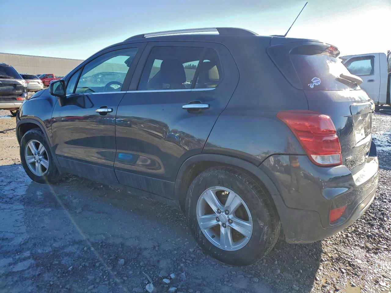 2018 CHEVROLET TRAX 1LT photo 3