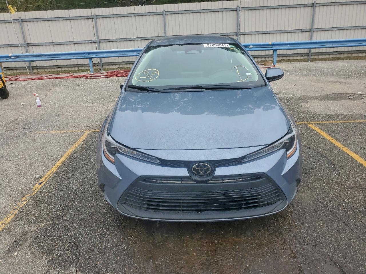 2024 TOYOTA COROLLA LE photo 5