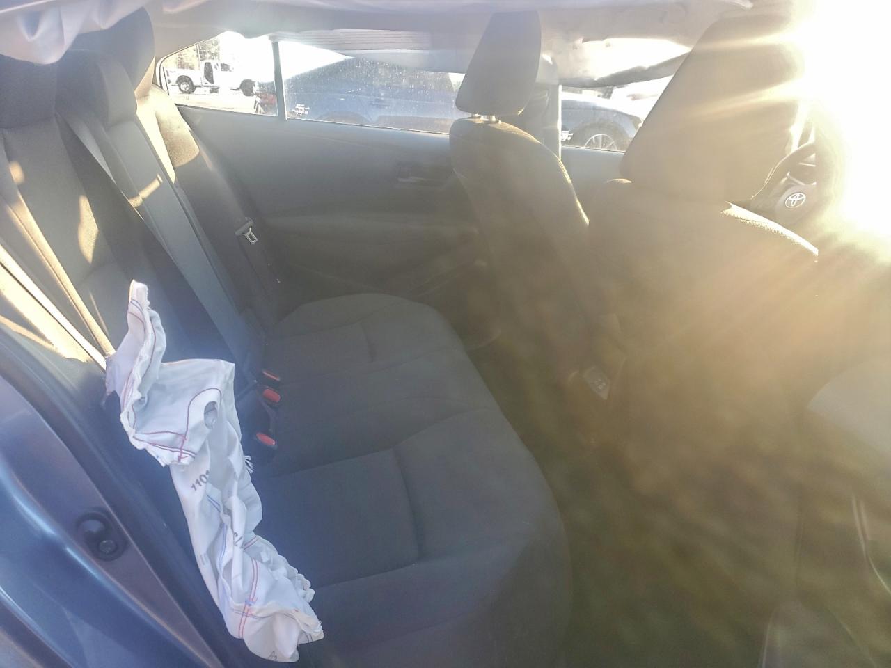 2024 TOYOTA COROLLA LE photo 10