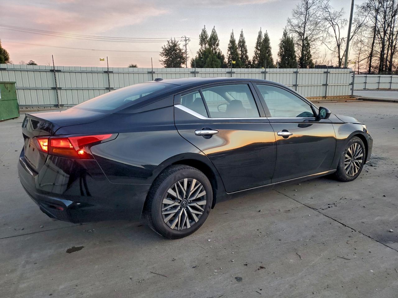 2025 NISSAN ALTIMA 2.5 SV photo 3