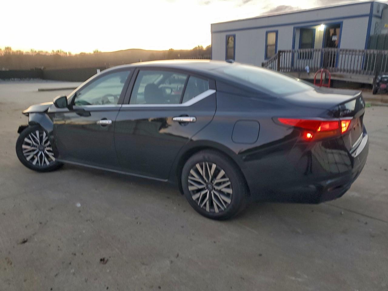 2025 NISSAN ALTIMA 2.5 SV photo 2