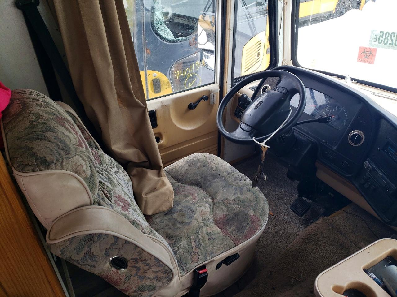 1999 FLEETWOOD RV photo 9
