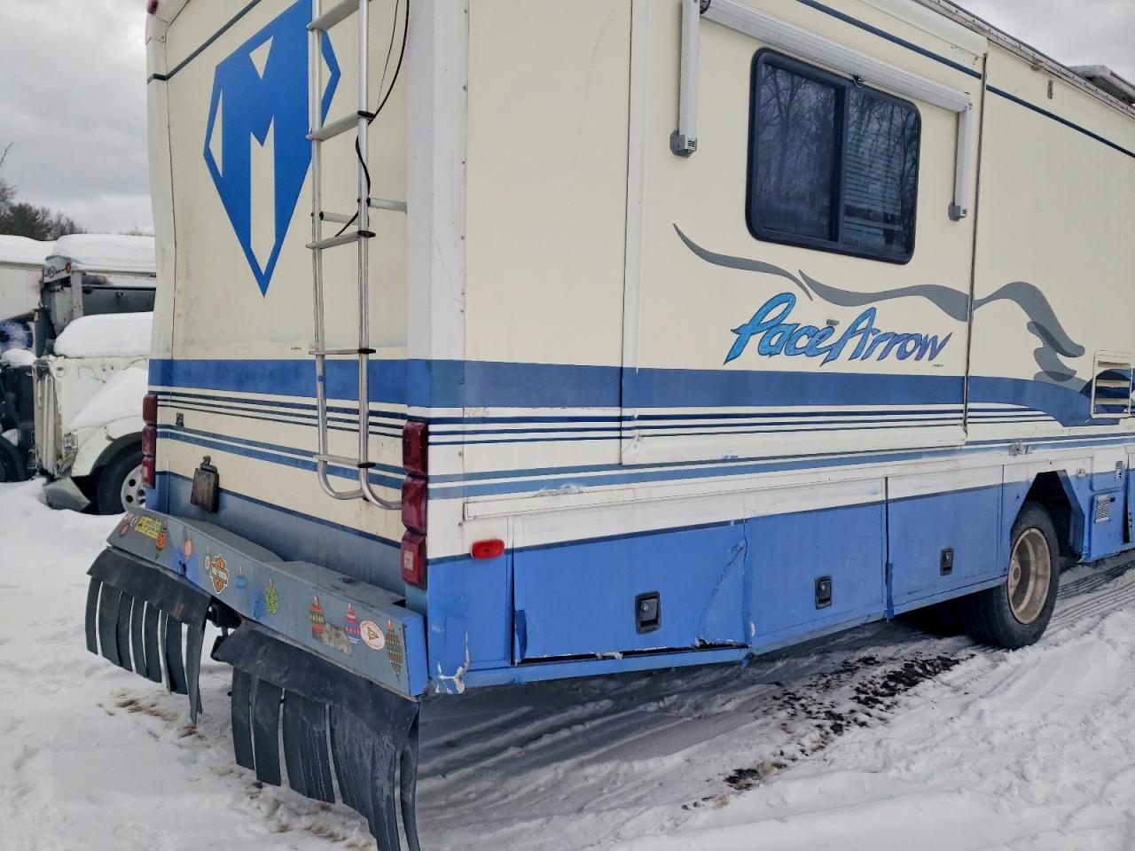 1999 FLEETWOOD RV photo 17