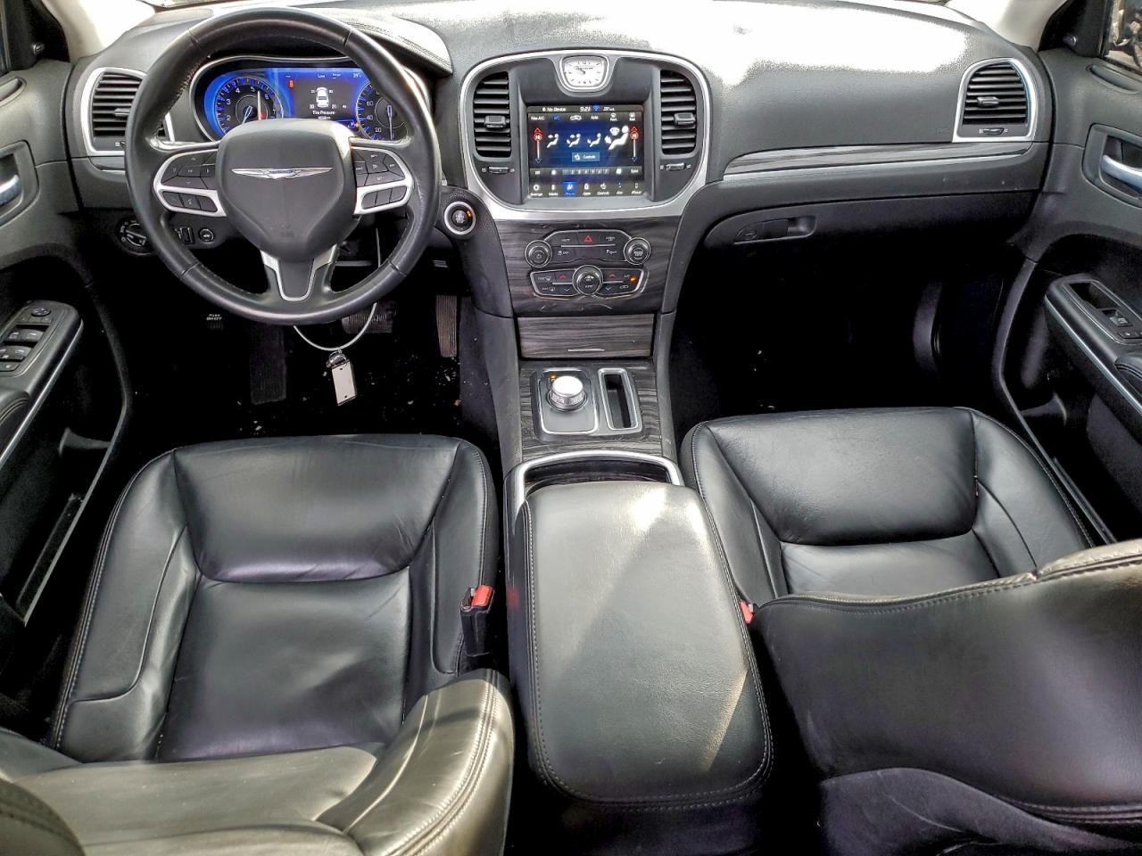 2021 CHRYSLER 300 TOURING photo 8