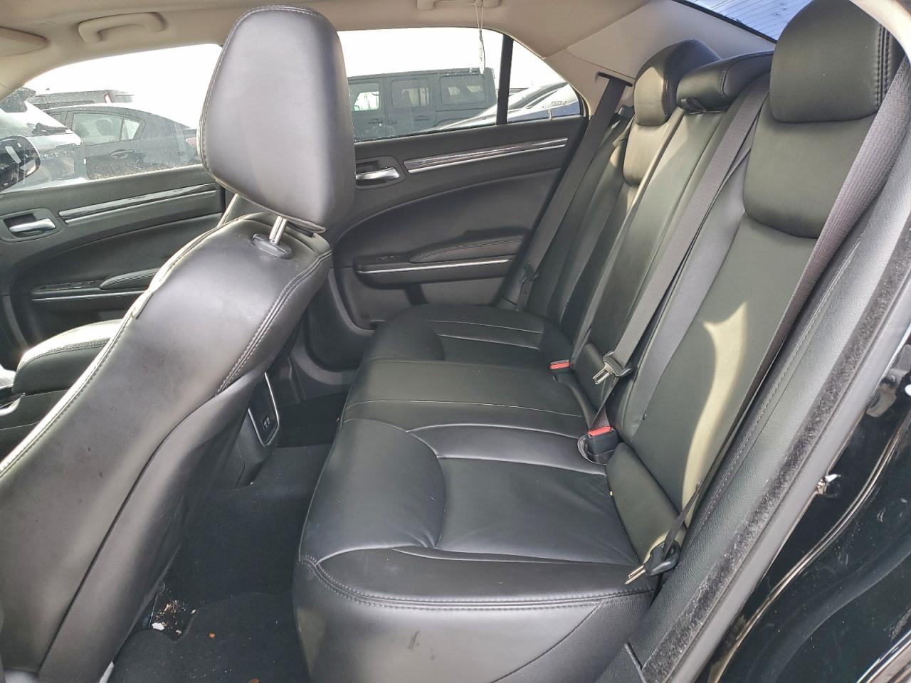 2021 CHRYSLER 300 TOURING photo 10