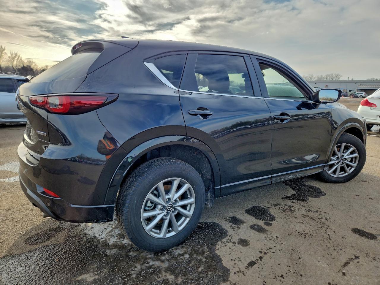 2025 MAZDA CX-5 SELECT photo 5