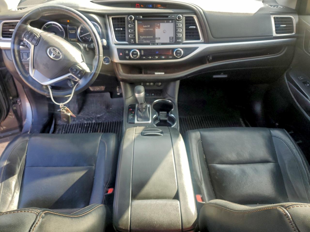 2017 TOYOTA HIGHLANDER HYBRID LIMITED photo 8