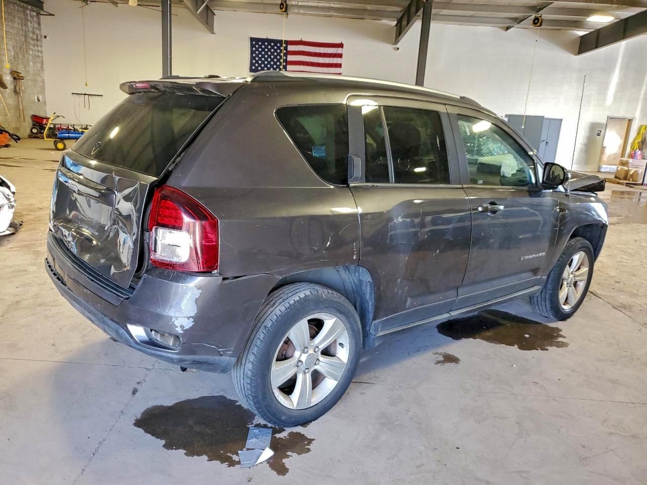 2016 JEEP COMPASS LATITUDE photo 3
