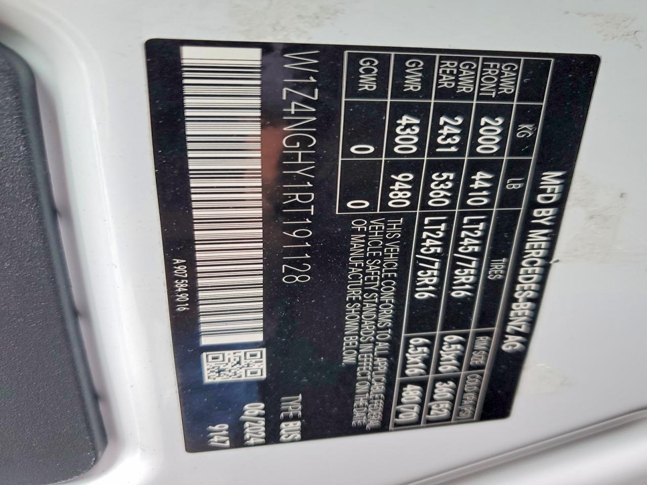 2024 MERCEDES-BENZ SPRINTER 2500 photo 13