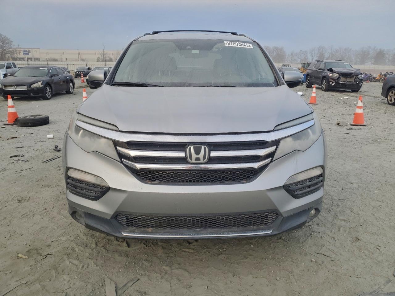 2016 HONDA PILOT TOURING photo 17