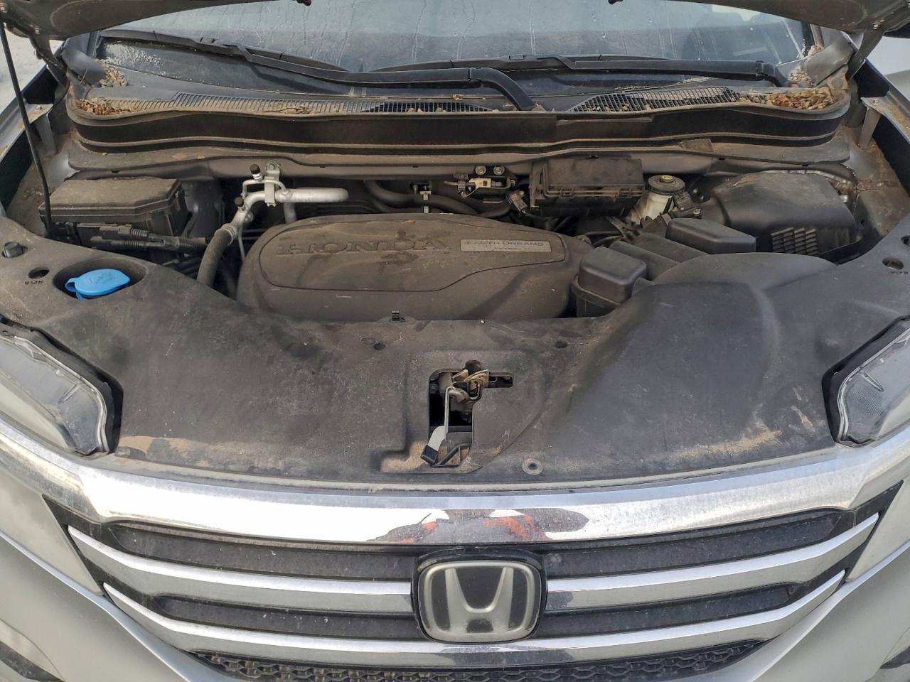 2016 HONDA PILOT TOURING photo 41